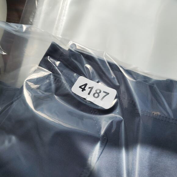 Duluth Trading Cargo Shorts Womens 10 Nylon Spandex Stretch Quick Dry Hiking - Picture 8 of 8